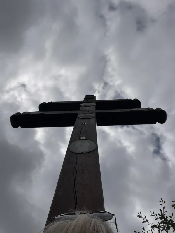 image_0.jpg